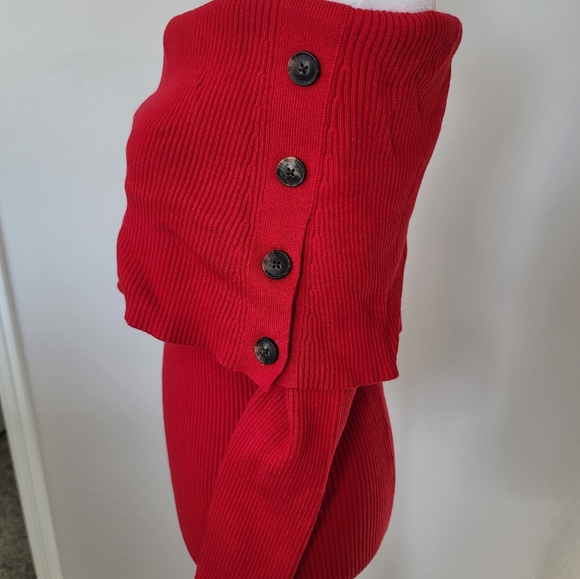 (NWOT) Banana Republic off the shoulder sweater - Picture 2 of 5